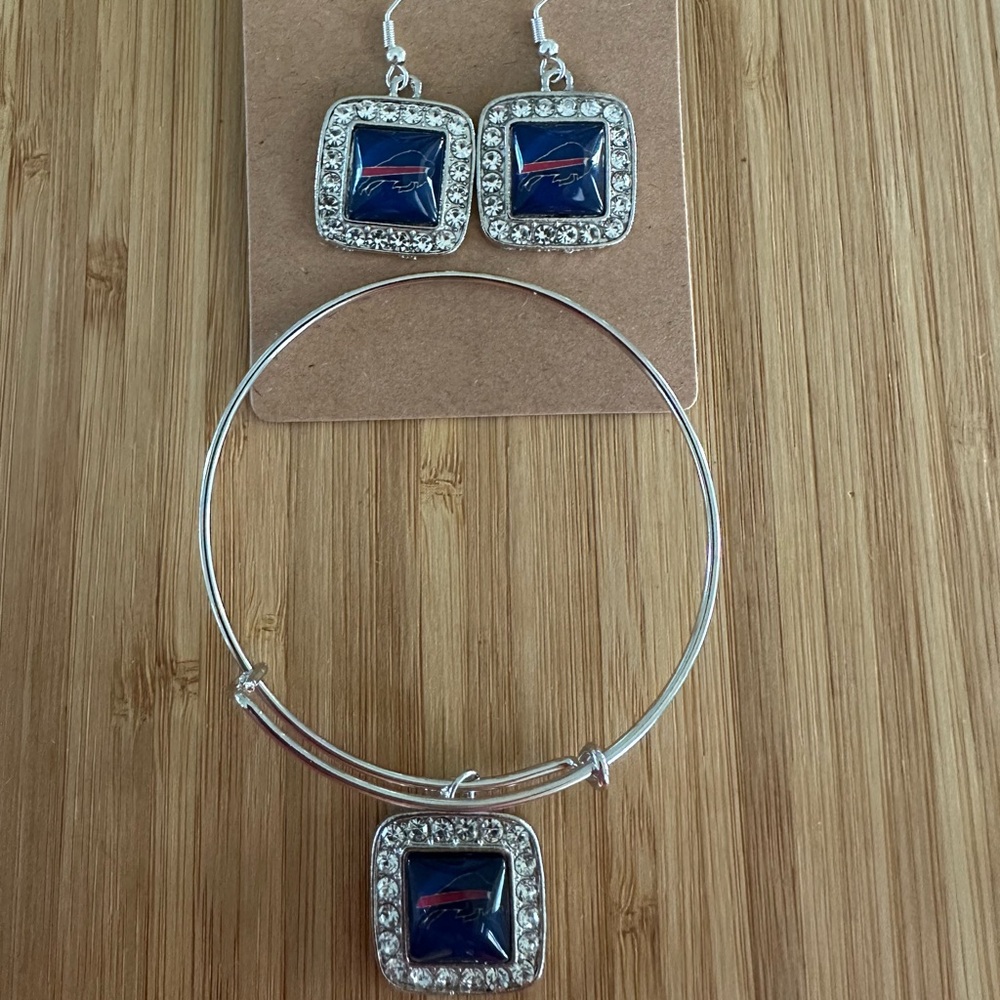 Rhinestone Buffalo Bills earrings and bracelet set